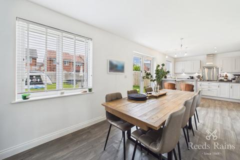 5 bedroom detached house for sale, Chancel Drive, Preston PR4