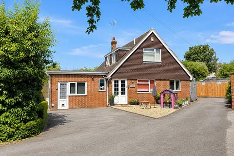 4 bedroom detached house for sale, Liddington Street, Swindon SN2