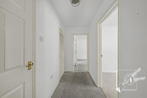 1 bedroom bungalow for sale, St James Oaks, Trafalgar Road, Gravesend