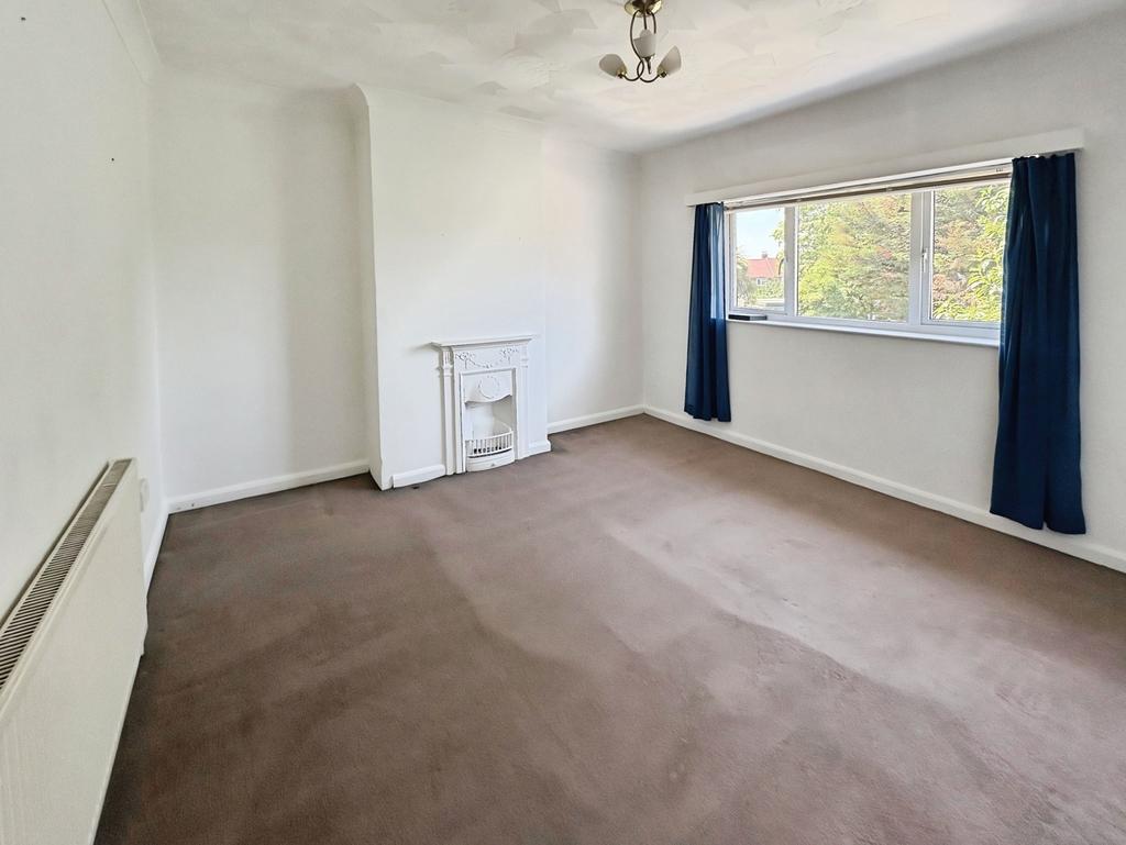 Bedroom, fireplace