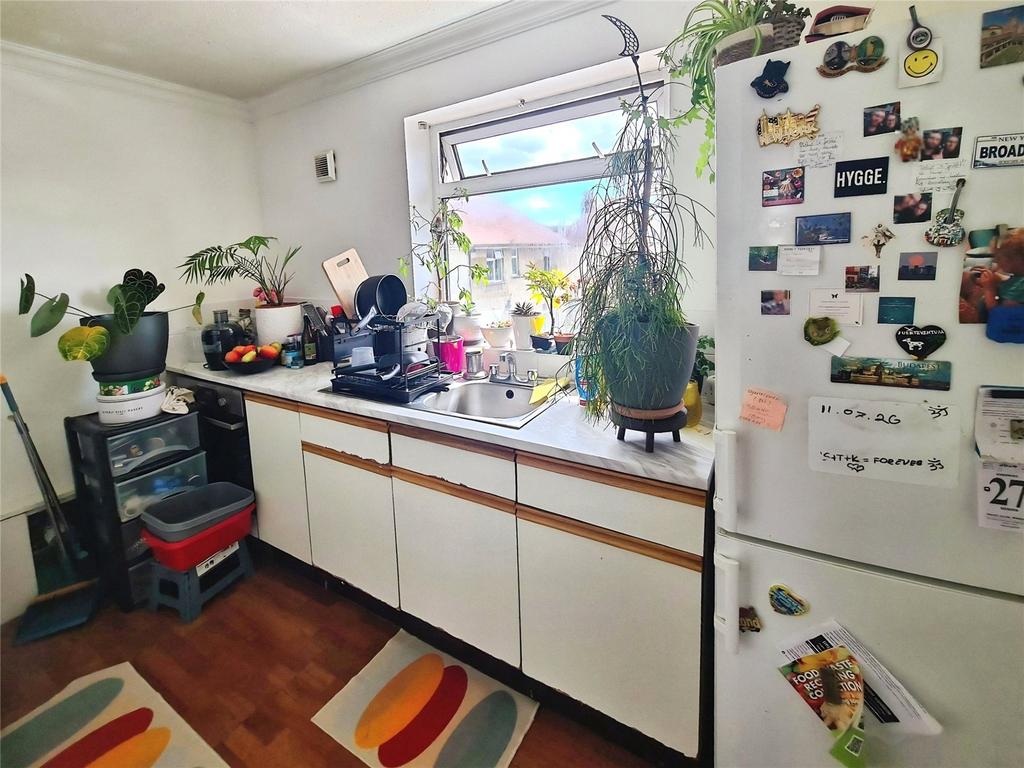 Apartment in Southampton - View 5
