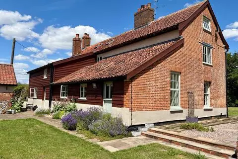5 bedroom farm house for sale - View 3