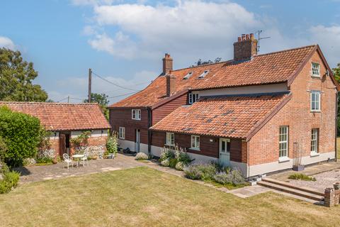 5 bedroom farm house for sale, Wood Farm, Mile Road, Reymerston, Norwich, Norfolk NR9 4QZ