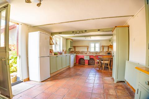 5 bedroom farm house for sale, Wood Farm, Mile Road, Reymerston, Norwich, Norfolk NR9 4QZ