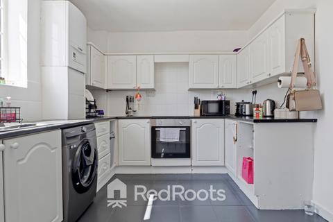 3 bedroom semi-detached house for sale, Elm Road, Skellow, Doncaster, South Yorkshire, DN6