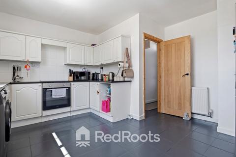 3 bedroom semi-detached house for sale, Elm Road, Skellow, Doncaster, South Yorkshire, DN6