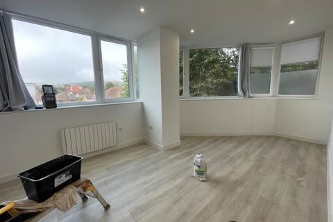2 bedroom apartment to rent, Upperton Road, Eastbourne BN21