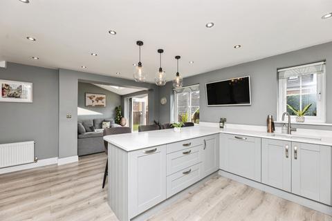 4 bedroom detached house for sale, Rivendale, Leeds