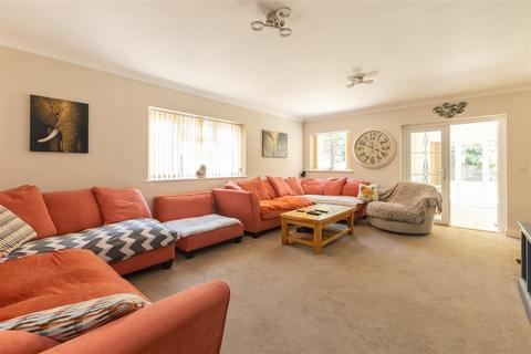 5 bedroom detached house for sale, Harley Shute Road, St. Leonards-On-Sea