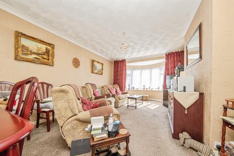 2 bedroom detached bungalow for sale, Chapman Road, Clacton-On-Sea