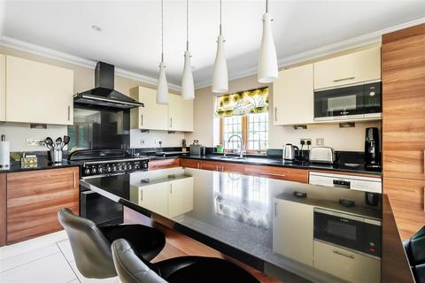 5 bedroom detached house for sale, WILLOW WALK, GREAT BOOKHAM, KT23