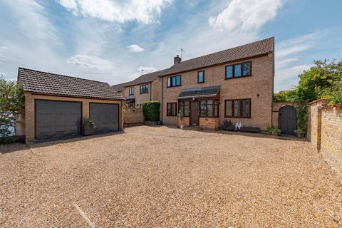 4 bedroom detached house for sale, Pratt Street, Ely CB7