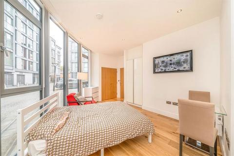 Studio to rent, Seager Place, London SE8