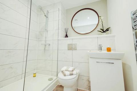 1 bedroom apartment to rent, Warner Road, London SE5
