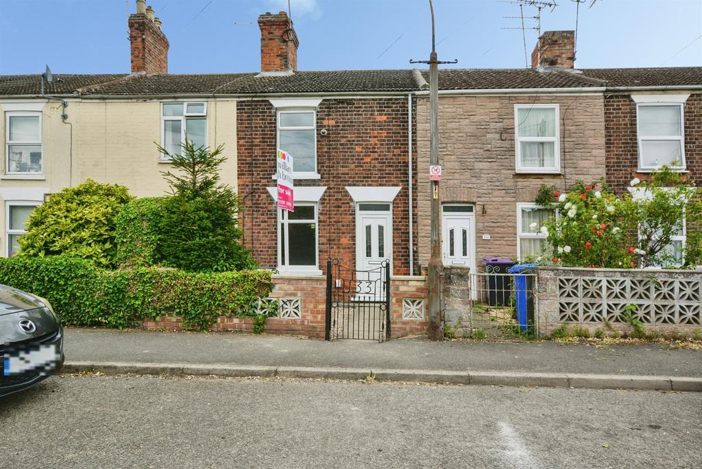 2 bedroom terraced house for sale