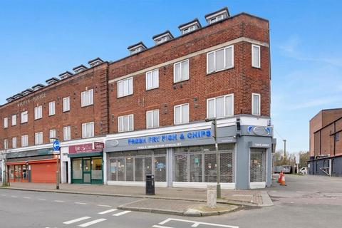 2 bedroom flat to rent, Great North Road, New Barnet, EN5