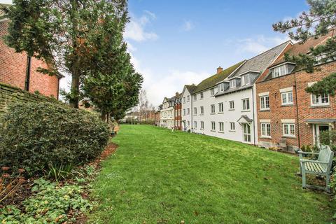 2 bedroom retirement property for sale, Wessex Way, Bicester, Oxfordshire, OX26 6AX