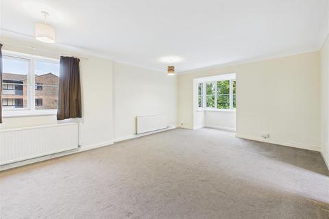 2 bedroom apartment to rent, Collingwood Place, Walton on Thames, Surrey