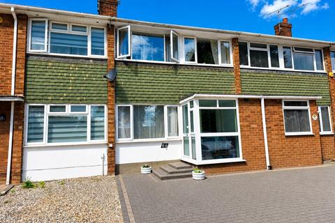 3 bedroom terraced house for sale, Market Avenue, Wickford, Essex, SS12