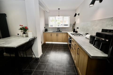 4 bedroom semi-detached house for sale, Mary Road, Wells