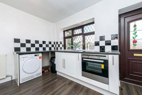 3 bedroom detached bungalow for sale, Elm Street, Skelmanthorpe, Huddersfield, West Yorkshire, HD8 9BH