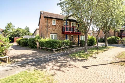 Studio for sale, Pomander Crescent, Walnut Tree, Milton Keynes