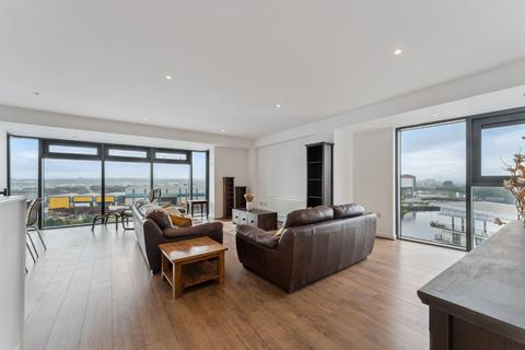 2 bedroom flat for sale, Meadowside Quay Square, Flat 10/2, Glasgow, G11