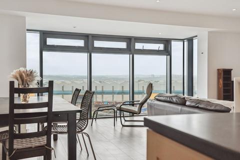 2 bedroom flat for sale, Meadowside Quay Square, Flat 10/2, Glasgow, G11