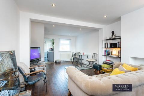 2 bedroom terraced house to rent, King Stable Street, Eton SL4