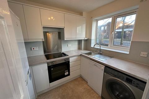 1 Bedroom Flat – Crosskeys Close, Edmonton, N9
