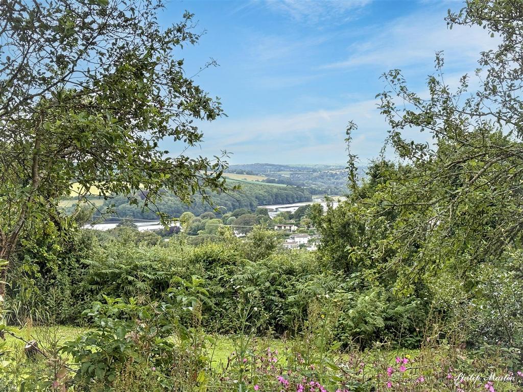 Harcourt Lane, Feock - View 3