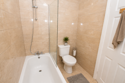 4 bedroom end of terrace house to rent, Lincoln LN1