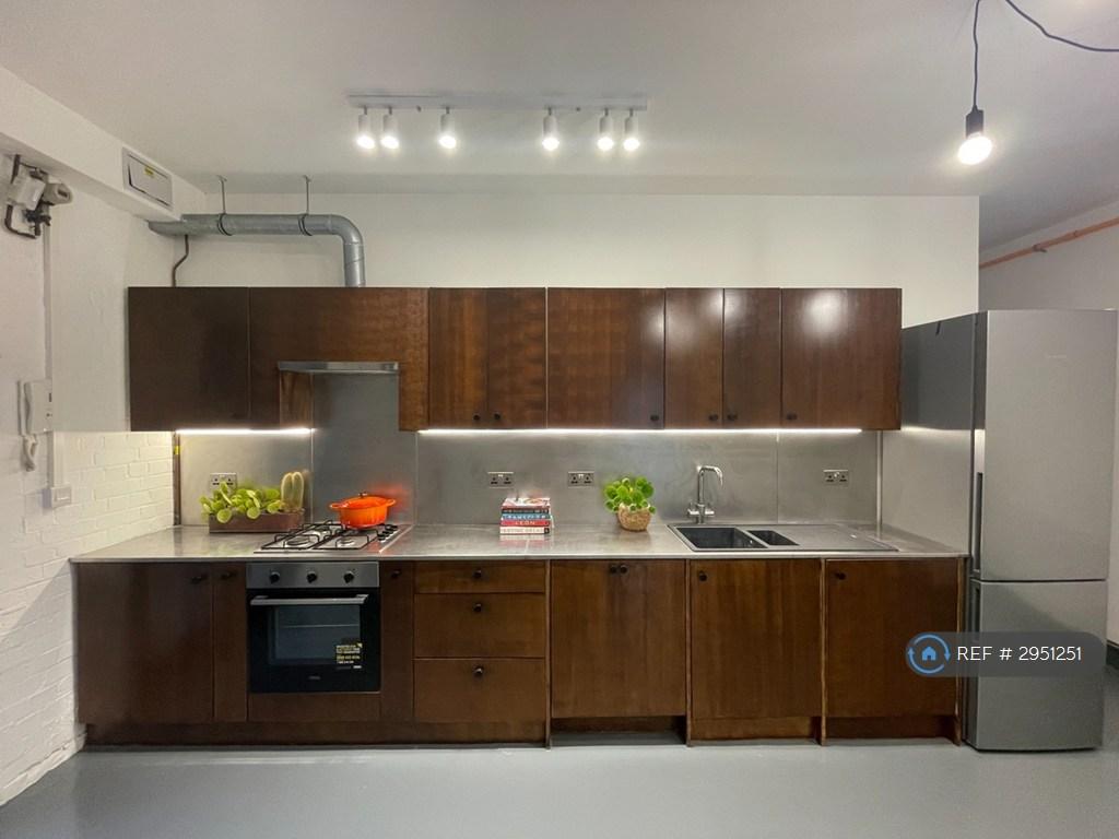 Enterprise House, London, E9 - View 2