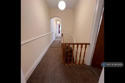 2 bedroom flat to rent, Lowlands Road, Harrow, HA1