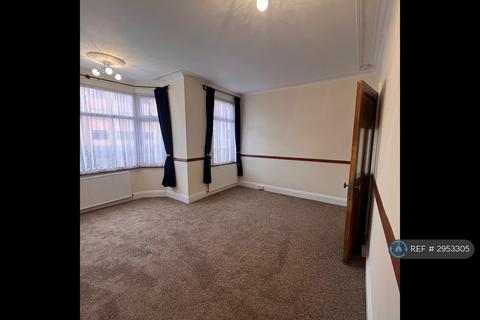 2 bedroom flat to rent, Lowlands Road, Harrow, HA1