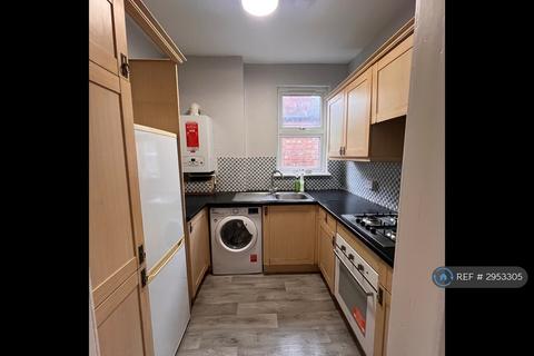 2 bedroom flat to rent, Lowlands Road, Harrow, HA1