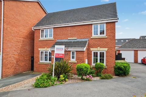 4 bedroom detached house for sale, Rivendale, Leeds, West Yorkshire
