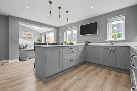 4 bedroom detached house for sale, Rivendale, Leeds, West Yorkshire