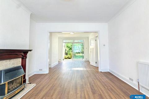3 bedroom semi-detached house to rent, West Way, Edgware
