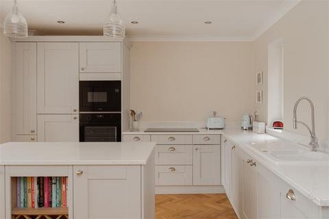 3 bedroom detached house for sale, Ashcombe Road, Dorking