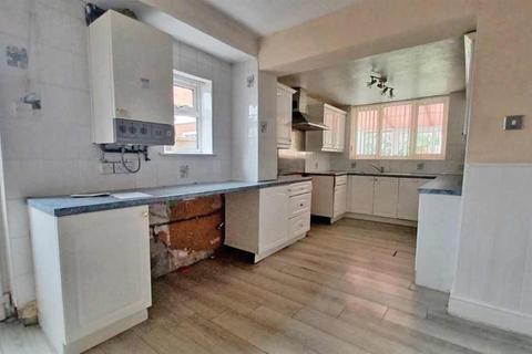 3 bedroom semi-detached house for sale, Debra Close, Great Sutton, ELLESMERE PORT