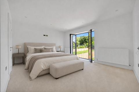 5 bedroom detached house for sale, Ongar Road, Abridge, RM4