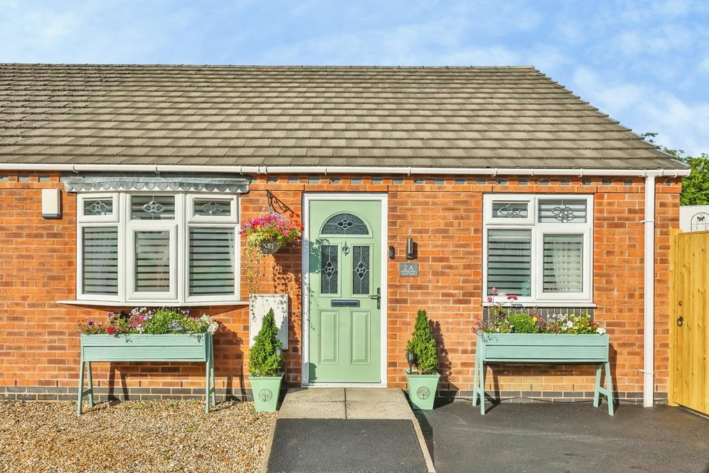 2 bedroom bungalow for sale