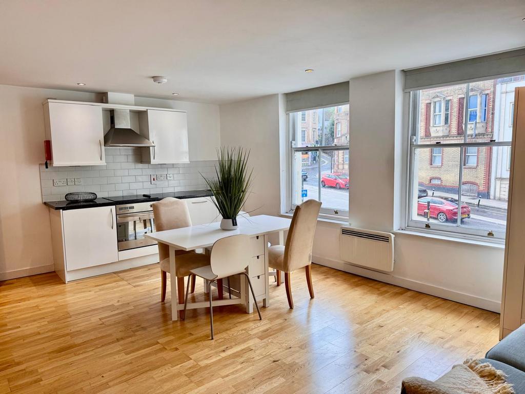 1 bedroom flat to rent
