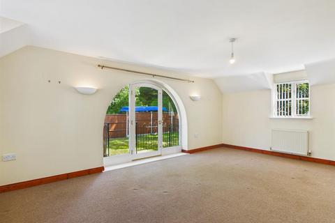 3 bedroom coach house for sale, Park Road, Buxton