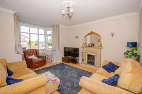 5 bedroom semi-detached house for sale - View 2