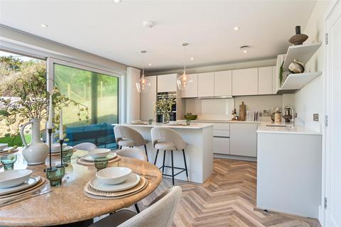 undefined, Lee Bay Apartments