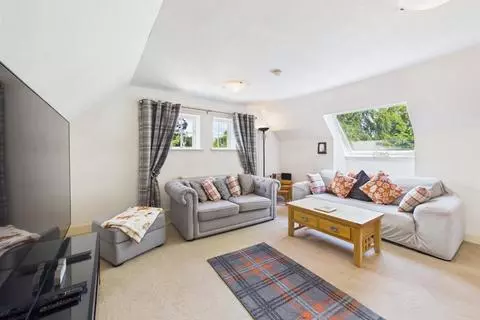 2 bedroom maisonette for sale - View 2