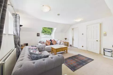 2 bedroom maisonette for sale - View 4