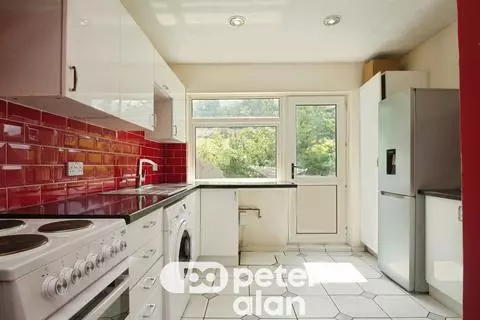3 bedroom terraced house for sale - View 4